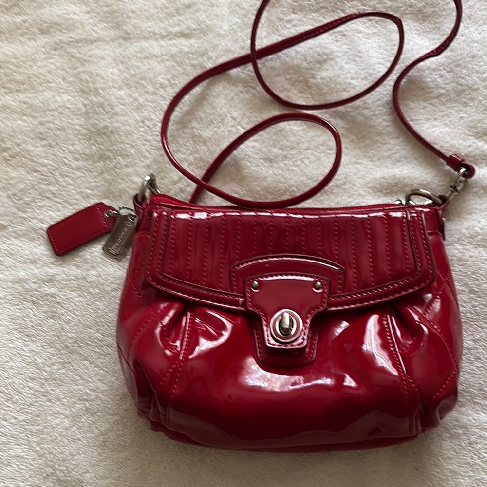 Red Patent Leather CoachShoulder Bag